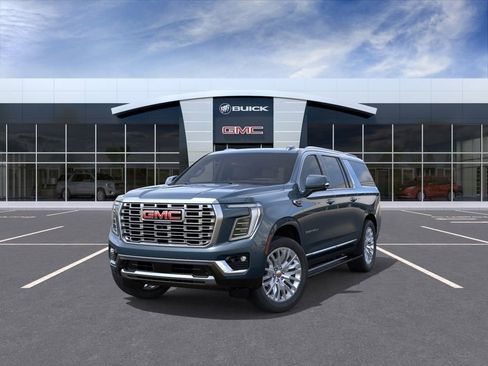 New 2026 GMC Yukon XL Denali w/ Sun & Power Step Package AWD/4WD image 8