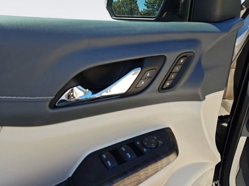 Used 2023 GMC Acadia Denali w/ LPO, Floor Liner Package FWD image 13
