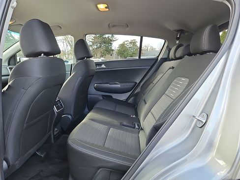Used 2022 Kia Sportage LX w/ LX AWD Value Edition Package image 12