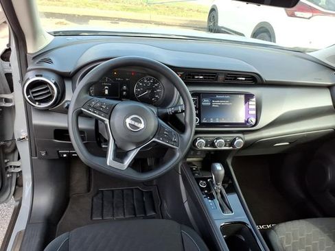Certified 2024 Nissan Kicks SV w/ Interior Electronics Package image 6