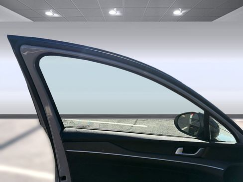 Used 2024 Kia K5 GT-Line w/ GT-Line Premium Package image 21