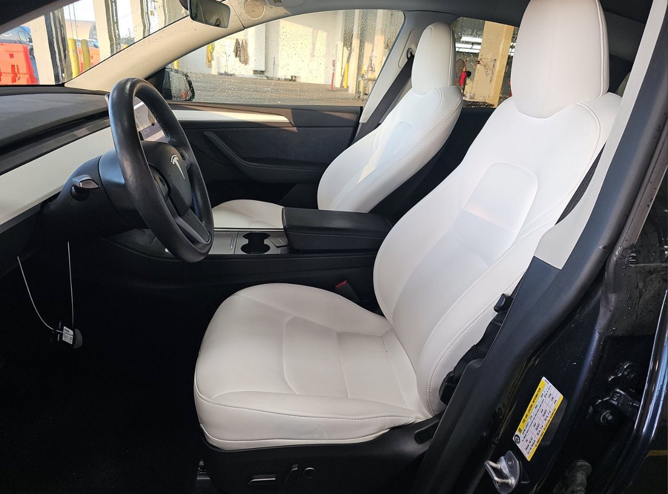 Used 2024 Tesla Model Y Long Range AWD/4WD image 7