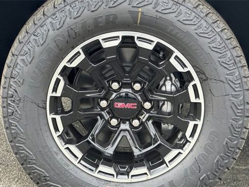 New 2026 GMC Canyon AT4 w/ Technology Plus Package image 24