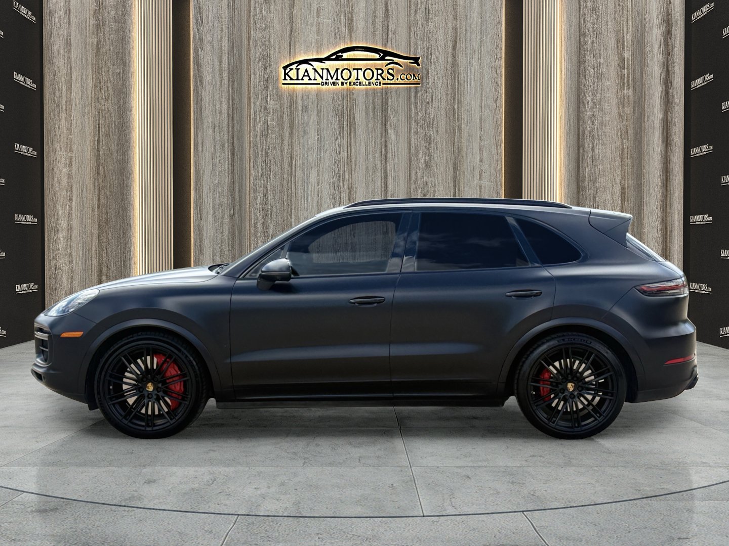 Used 2021 Porsche Cayenne Turbo AWD/4WD image 15