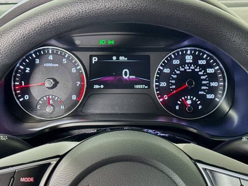 Certified 2023 Kia Forte LXS image 12