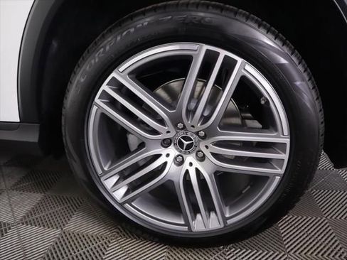 New 2026 Mercedes-Benz GLS 450 4MATIC image 33