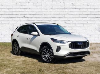 Used 2023 Ford Escape SE 360° Tour