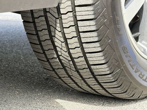 Used 2024 Ford Expedition Max Limited image 17