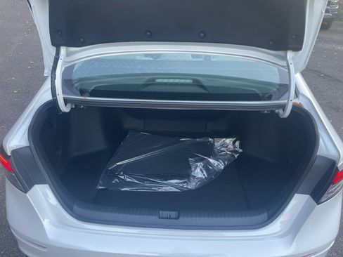 New 2025 Honda Accord SE image 15