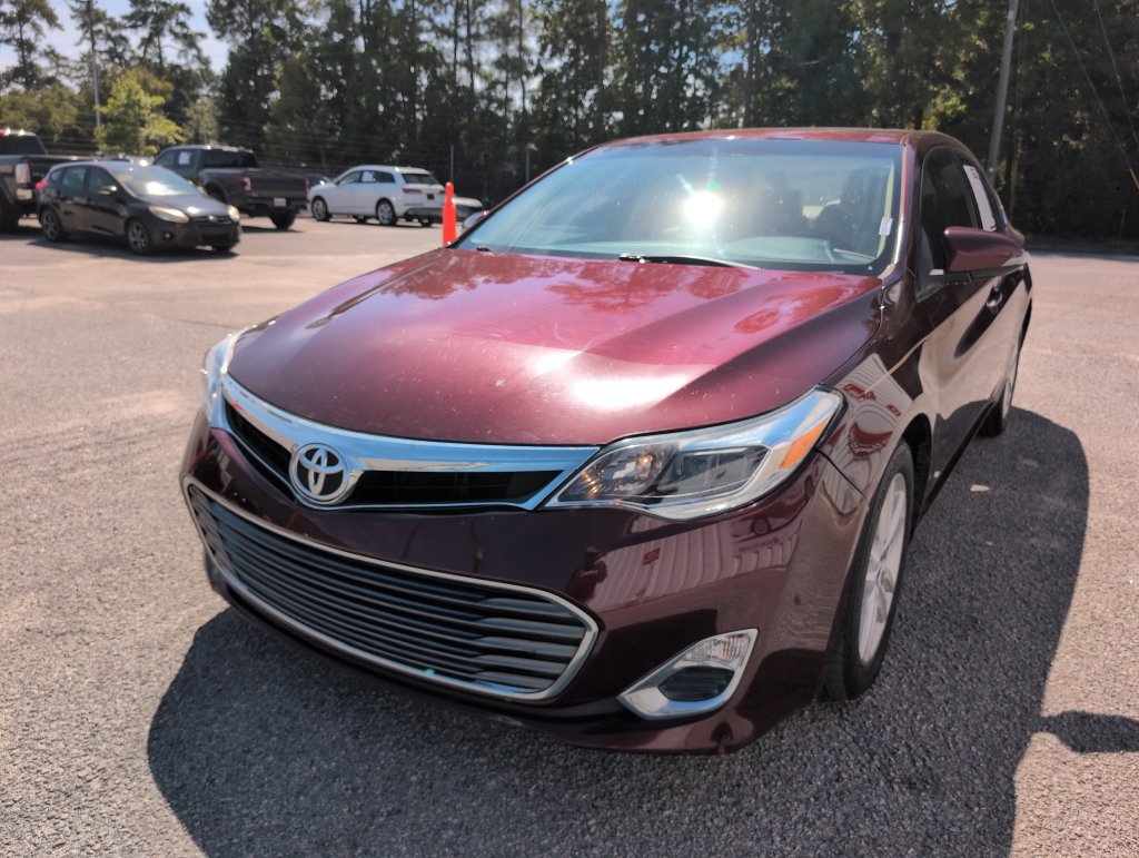 Used 2014 Toyota Avalon XLE Premium FWD image 4