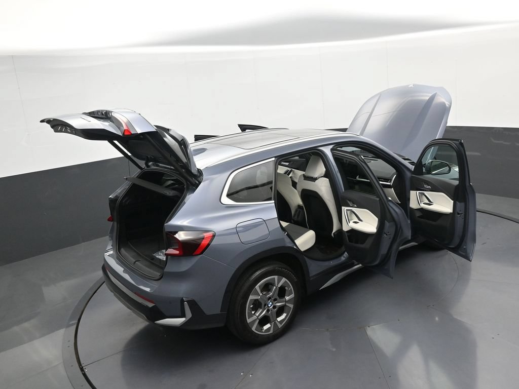 New 2026 BMW X1 xDrive28i w/ Technology Package AWD/4WD image 43
