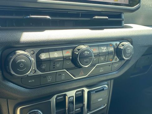 New 2026 Jeep Wrangler Unlimited Sport AWD/4WD image 21