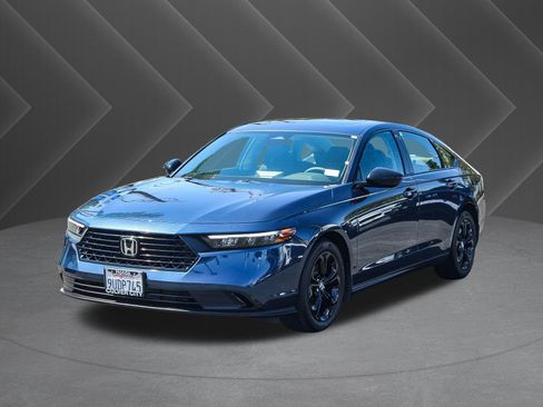 Used 2025 Honda Accord SE image 3
