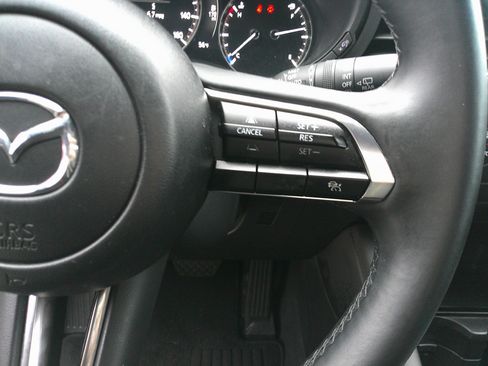 Used 2024 MAZDA MAZDA3 s image 21