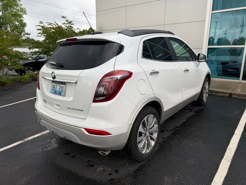 Used 2020 Buick Encore Preferred FWD image 3