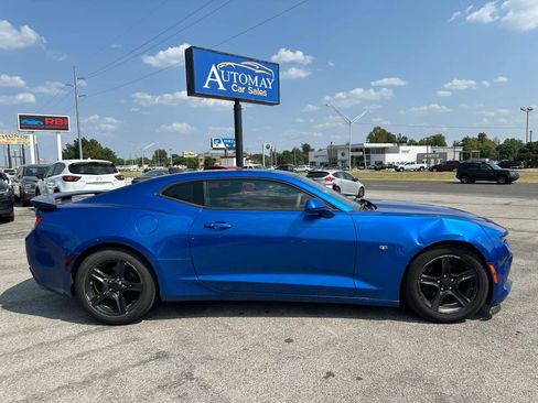 Used 2017 Chevrolet Camaro LT w/ Technology Package RWD image 24