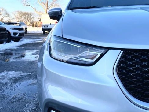 Used 2023 Chrysler Pacifica Pinnacle image 13