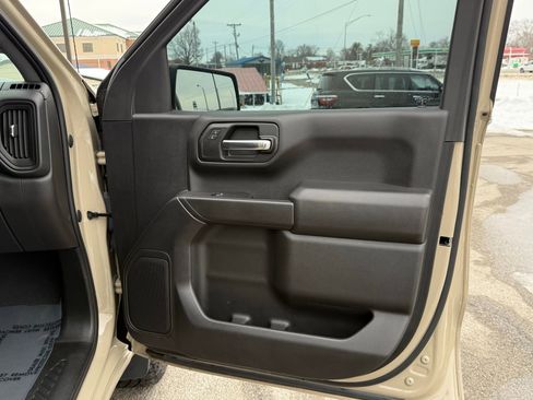 Used 2023 Chevrolet Silverado 1500 Custom Trail Boss w/ LPO, Dark Essentials Package image 23