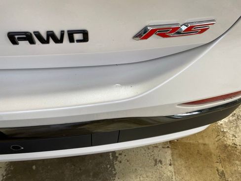 Used 2023 Chevrolet Equinox RS image 18