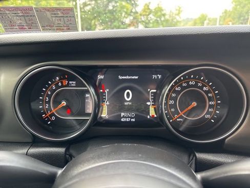 Used 2021 Jeep Wrangler Unlimited Sport image 28