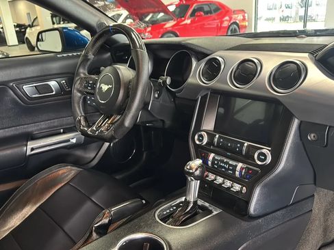 Used 2018 Ford Mustang GT Premium RWD image 11