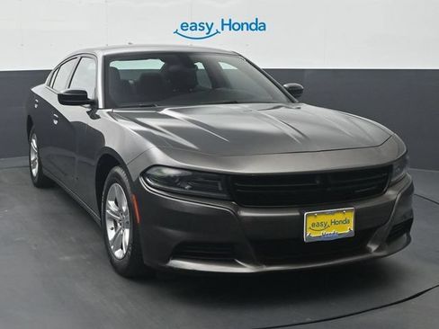 Used 2023 Dodge Charger SXT RWD image 2