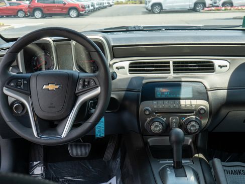 Used 2015 Chevrolet Camaro LS RWD image 14