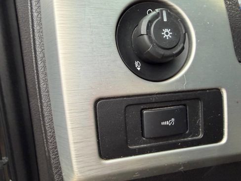 Used 2011 Ford F150 Platinum image 19