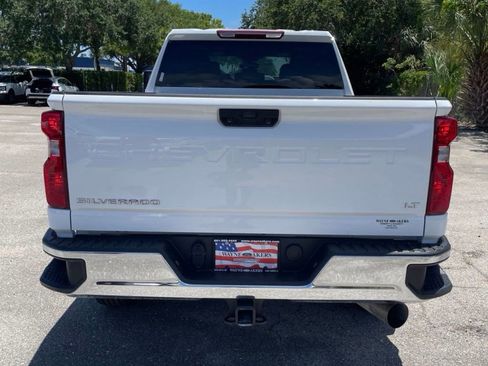Used 2025 Chevrolet Silverado 2500 LT w/ Convenience Package AWD/4WD image 6