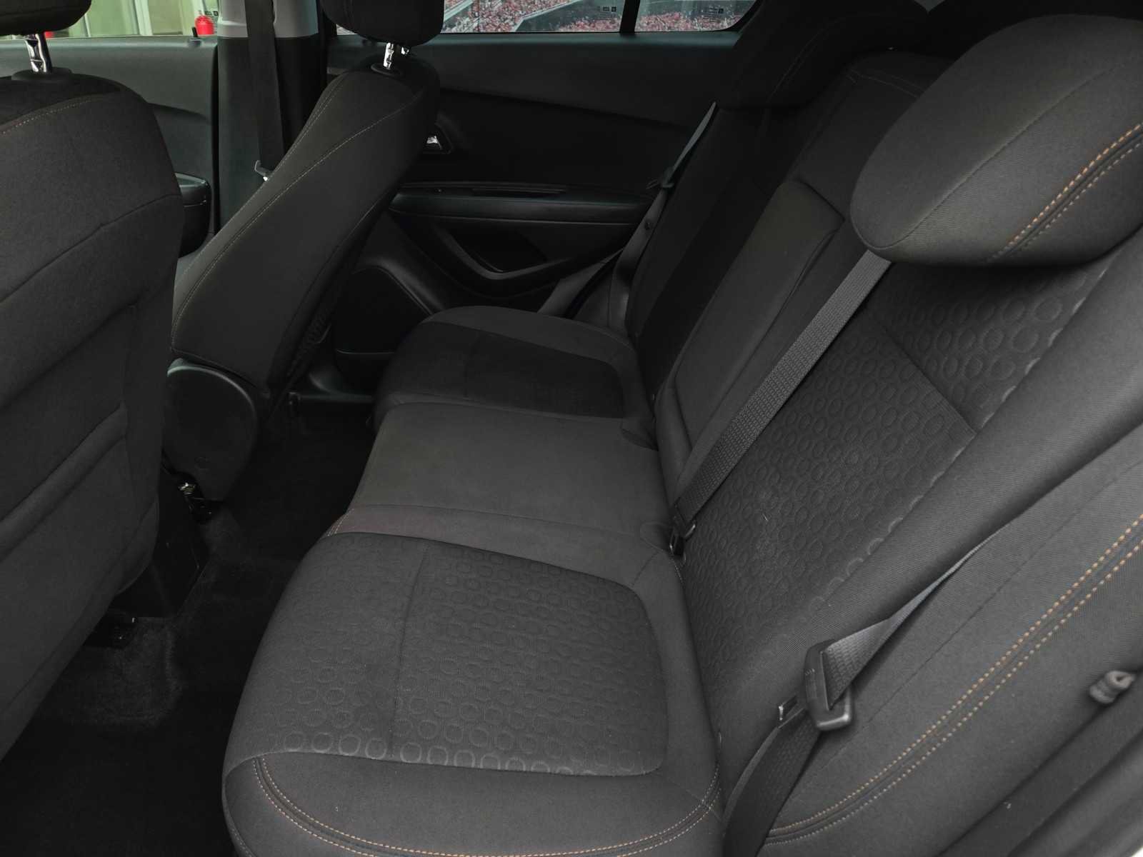 Used 2018 Chevrolet Trax LS FWD image 11