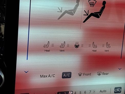 Used 2025 RAM 3500 Longhorn image 39