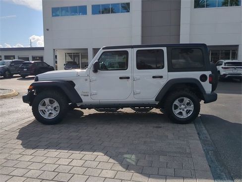 Used 2021 Jeep Wrangler Unlimited Sport image 6