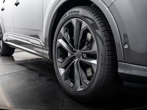 New 2026 Audi Q7 3.0T Premium Plus AWD/4WD image 21