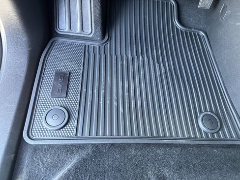 New 2026 GMC Acadia Elevation w/ Elevation Premium Package image 17