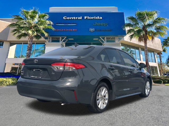 Used 2024 Toyota Corolla LE w/ LE Convenience Package FWD image 4