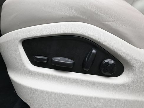 Certified 2023 Porsche Cayenne Platinum Edition AWD/4WD image 14