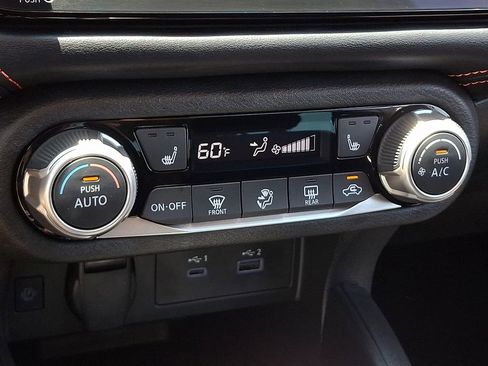 Used 2025 Nissan Versa SR w/ Trunk Package FWD image 15