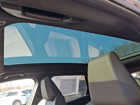 Used 2025 BMW X3 xDrive30i w/ Premium Package image 14