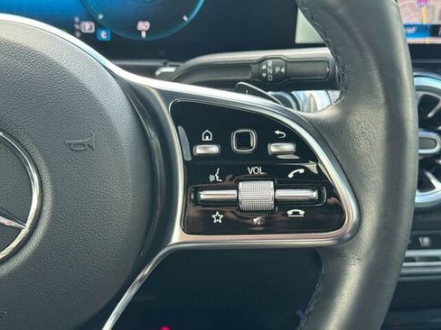 Certified 2023 Mercedes-Benz EQB 300 4MATIC image 31