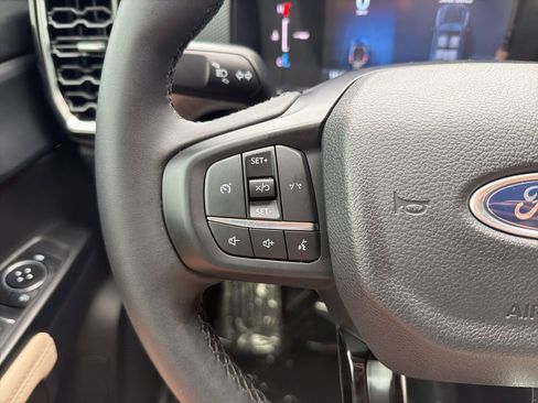 New 2026 Ford Ranger XLT w/ Equipment Group 301A High image 9