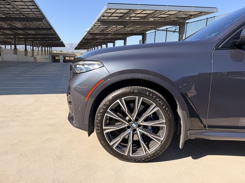Used 2020 BMW X7 M50i w/ Dynamic Handling Package AWD/4WD image 13