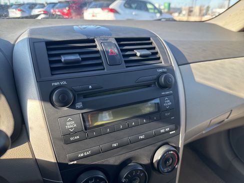 Used 2009 Toyota Corolla LE image 19