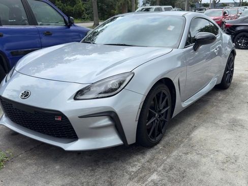 Used 2024 Toyota GR86 Premium RWD image 1