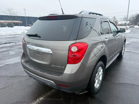 Used 2011 Chevrolet Equinox LT w/ Chrome Appearance Package image 6
