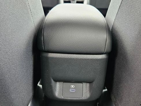 Used 2025 Nissan Versa SV w/ Trunk Package FWD image 16