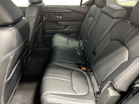 New 2026 Honda Pilot Touring image 23