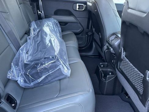 New 2026 Jeep Gladiator Mojave image 15