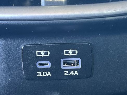 Used 2024 Subaru Legacy Premium image 21