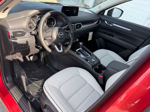 New 2025 MAZDA CX-5 AWD 2.5 S w/ Preferred Package image 2