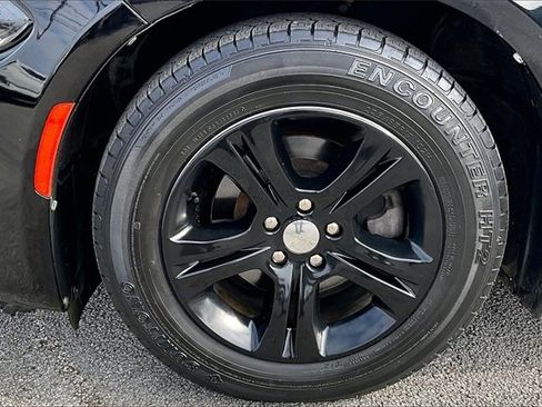 Used 2020 Dodge Charger SXT w/ Leather Interior Group image 29